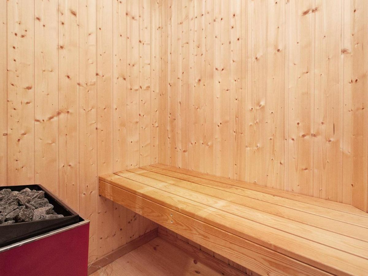 Three-Bedroom Holiday Home In Rodby 38 Kramnitse 외부 사진