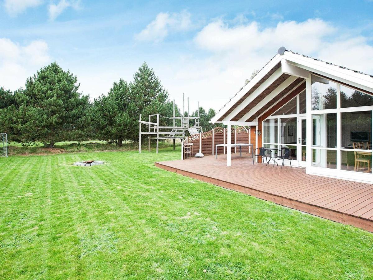 Three-Bedroom Holiday Home In Rodby 38 Kramnitse 외부 사진