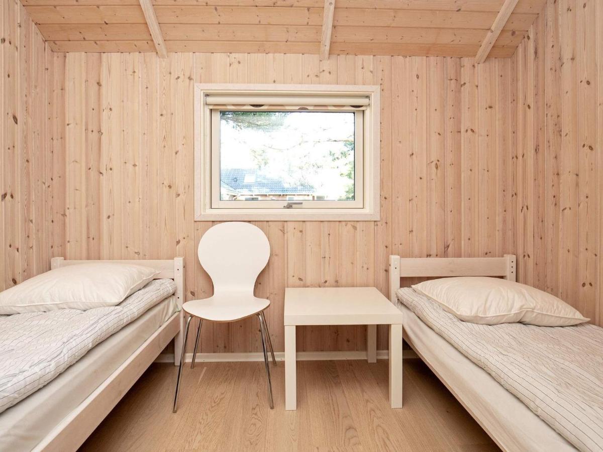 Three-Bedroom Holiday Home In Rodby 38 Kramnitse 외부 사진