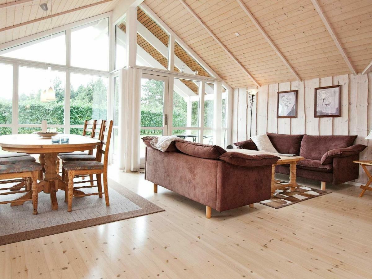 Three-Bedroom Holiday Home In Rodby 38 Kramnitse 객실 사진
