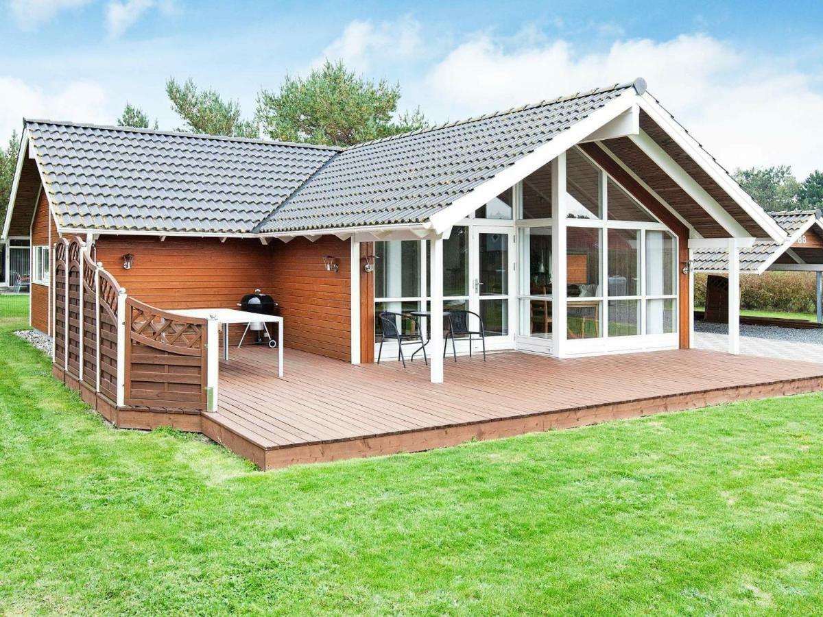 Three-Bedroom Holiday Home In Rodby 38 Kramnitse 외부 사진