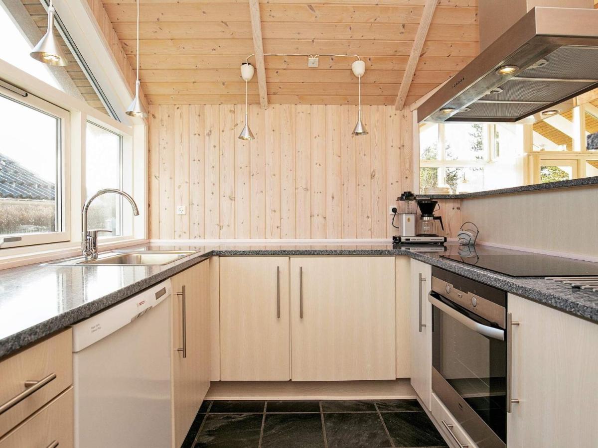 Three-Bedroom Holiday Home In Rodby 38 Kramnitse 외부 사진
